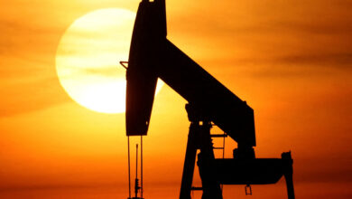Foto de Petróleo fecha em alta, puxado por dólar fraco e expectativa de demanda da China