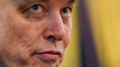 Foto de xAI, de Elon Musk, processa Apple e OpenAI alegando prática anticoncorrencial