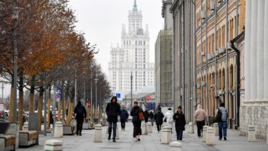 Foto de guerra pesa no bolso dos russos, que cortam até comida
