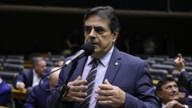 Foto de Comissão aprova proposta que susta mudança nas regras para importação de cacau africano – Notícias