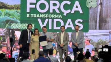 Foto de Selo Suíno Paulista é entregue no Palácio dos Bandeirantes e destaca força da suinocultura de São Paulo