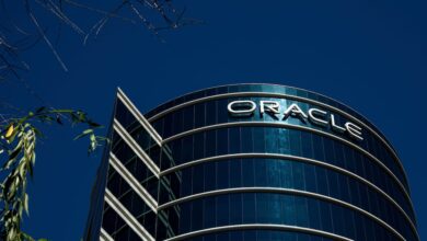 Foto de Oracle adia parte de projetos de data center da OpenAI ante gargalos, dizem fontes